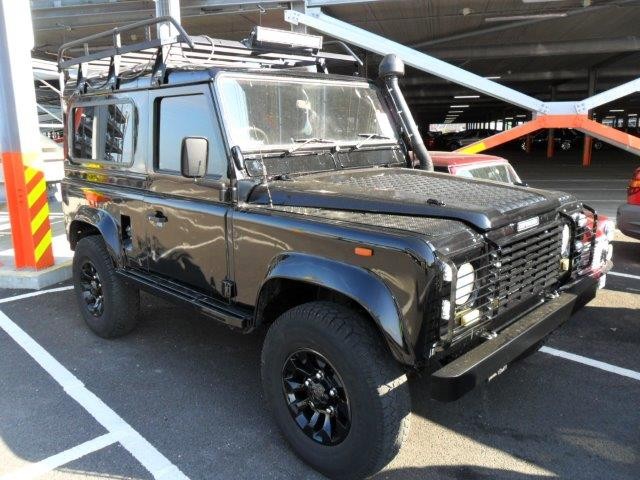 Land Rover Defender