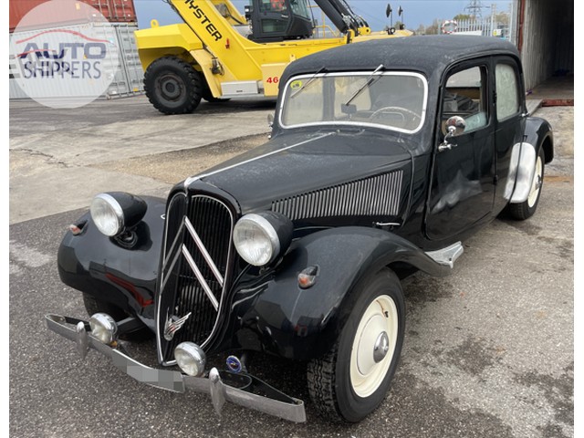Citroen Traction Avant Legere, Container - UAE