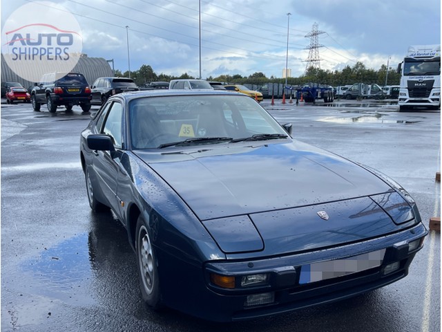 Porsche 944, Container - Japan