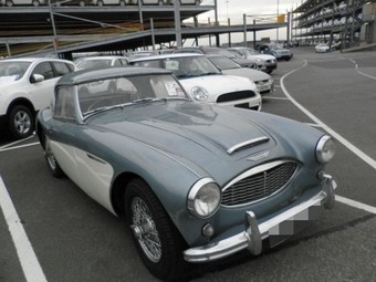 Austin Healey 100-6 shipped from UK to USA | Classic Car Shipping